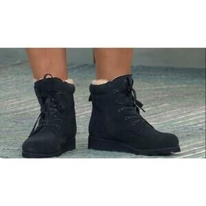 Bearpaw Womens Ariella Suede 360 Wide Bear Coat Boots Navy Size 8 NWN